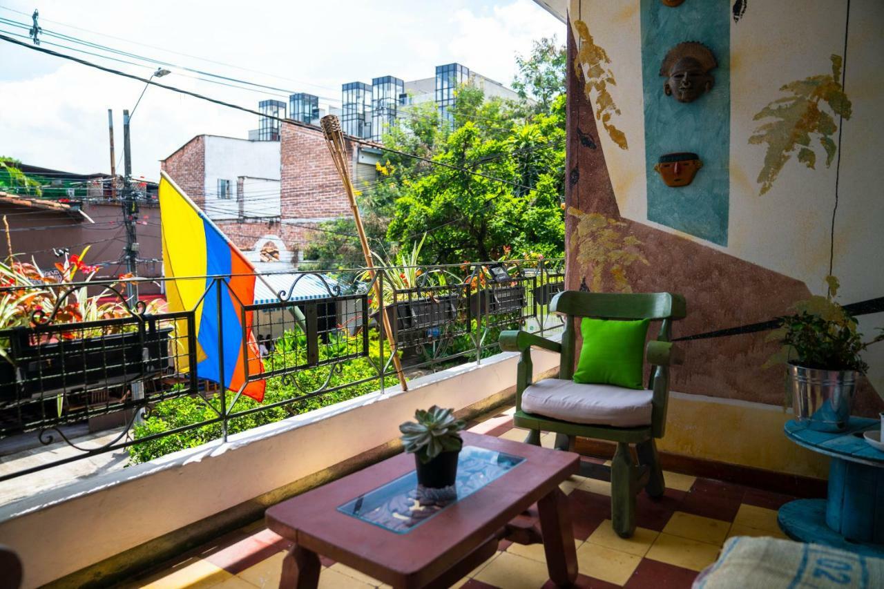 Los Andes Hostel Medellín Eksteriør billede